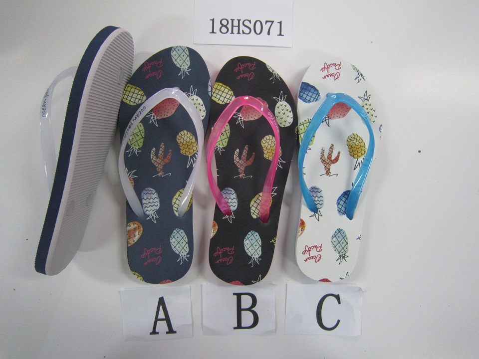 2020 slippers/flipflop/thongs 